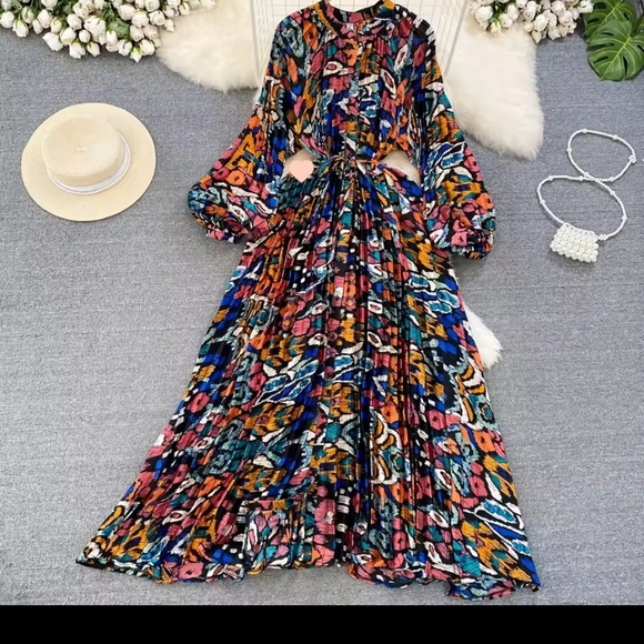 Dresses & Skirts - Classy and Elegant Multicolor Floral Maxi Lantern Sleeve Dress XL